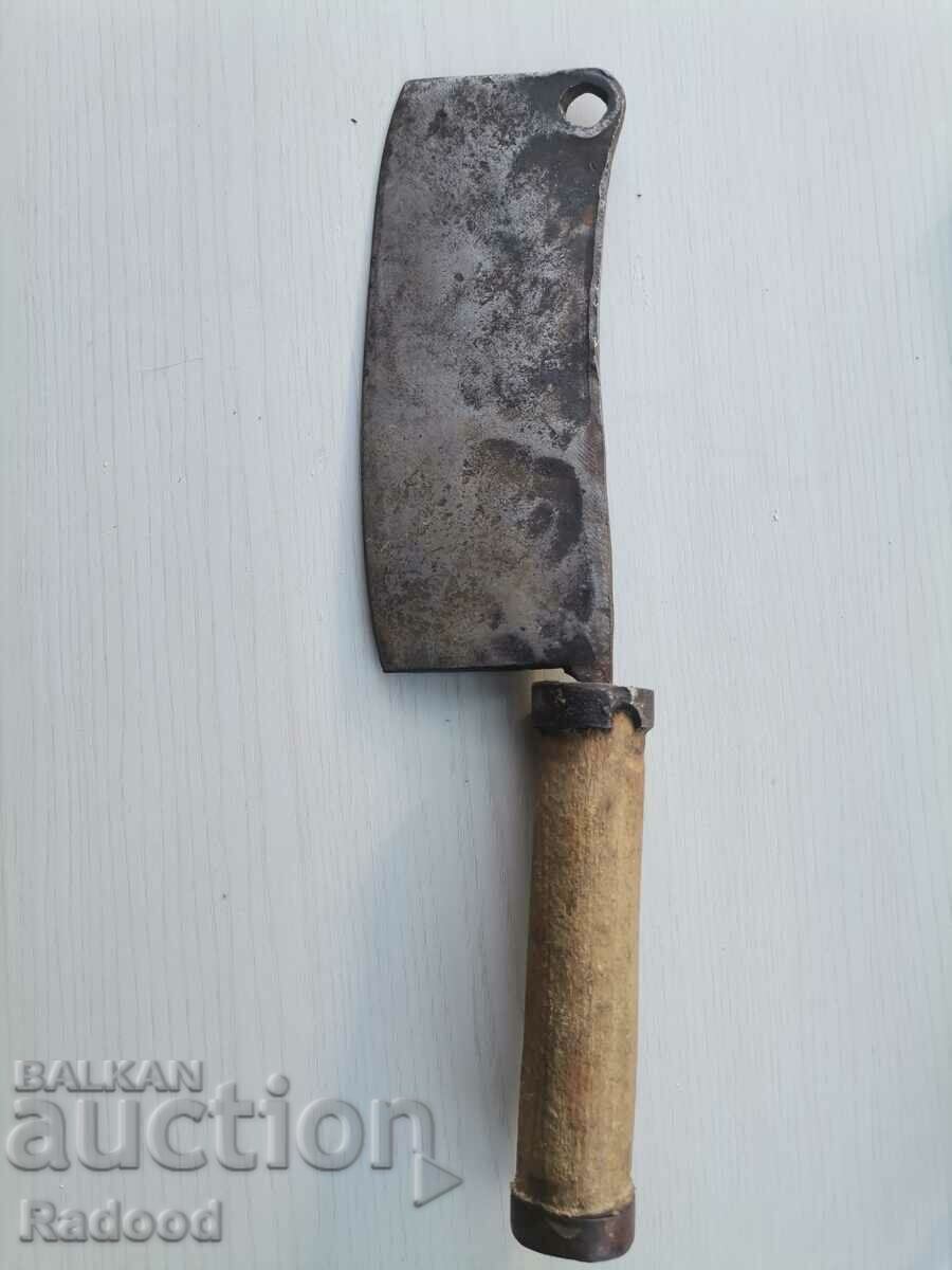 The satyr knife was made in 73 with price 25.00 BGN | € 12.78