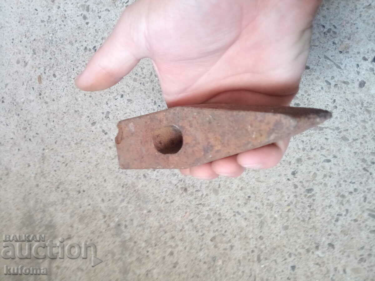 Delivery of Old massive hammer Delivery of Old massive hammer