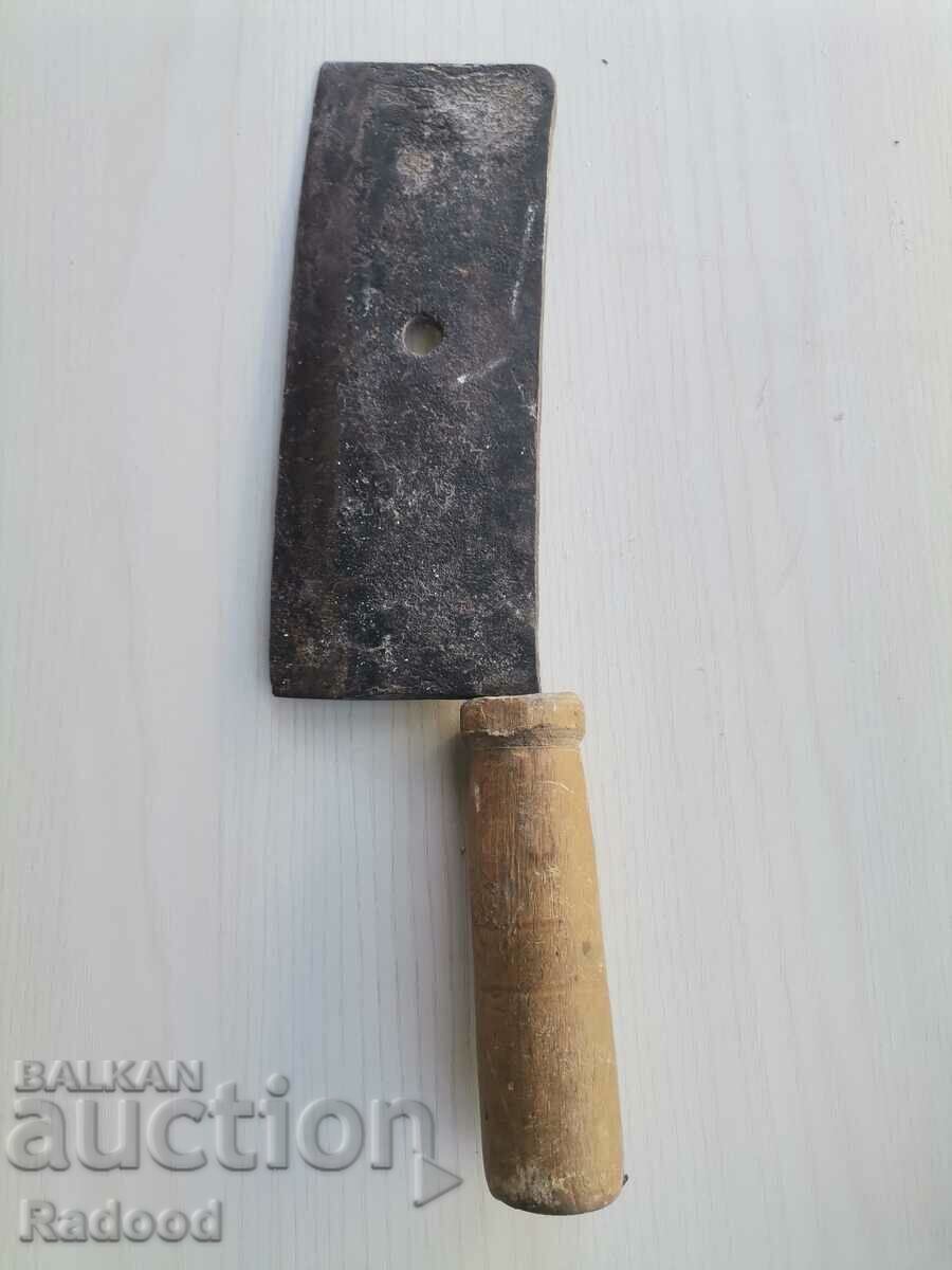The satyr knife was made in 73