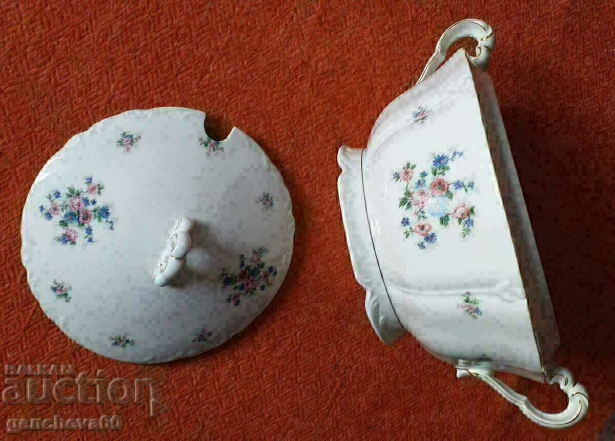 Bol pentru supă baroc, motive florale, marcat MZ cu preț 60.00 BGN | € 30.68