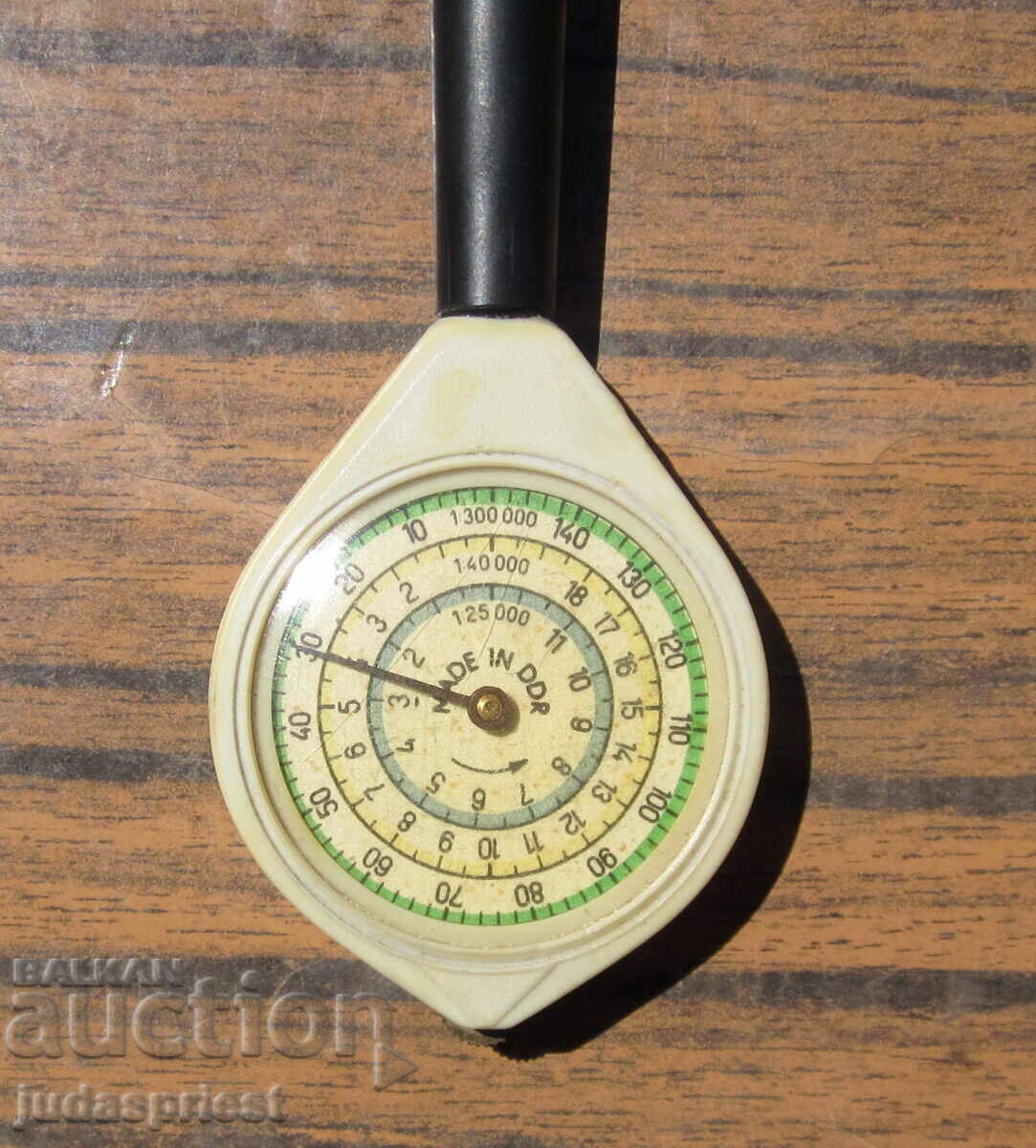 Delivery of old German mechanical device card reader Delivery of old German mechanical device card reader