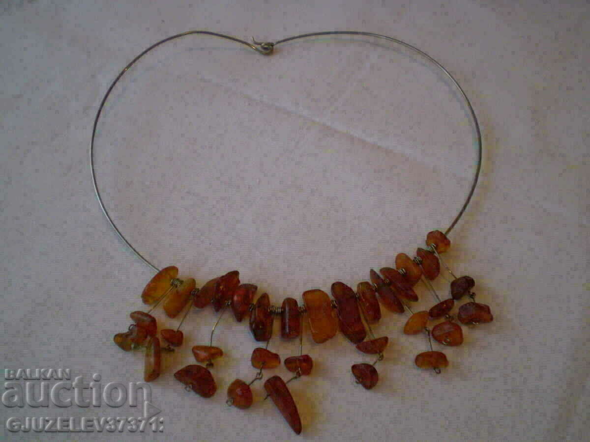 Retro amber necklace and earrings set - 5