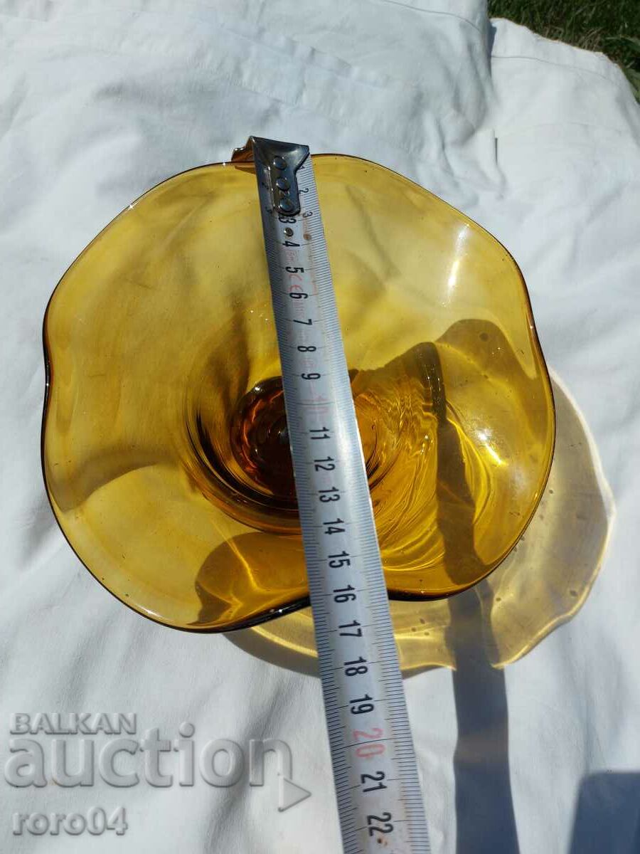 OLD GLASS BOWL - FRUIT SHOP with price 22.50 BGN | € 11.50 OLD GLASS BOWL - FRUIT SHOP with price 22.50 BGN | € 11.50
