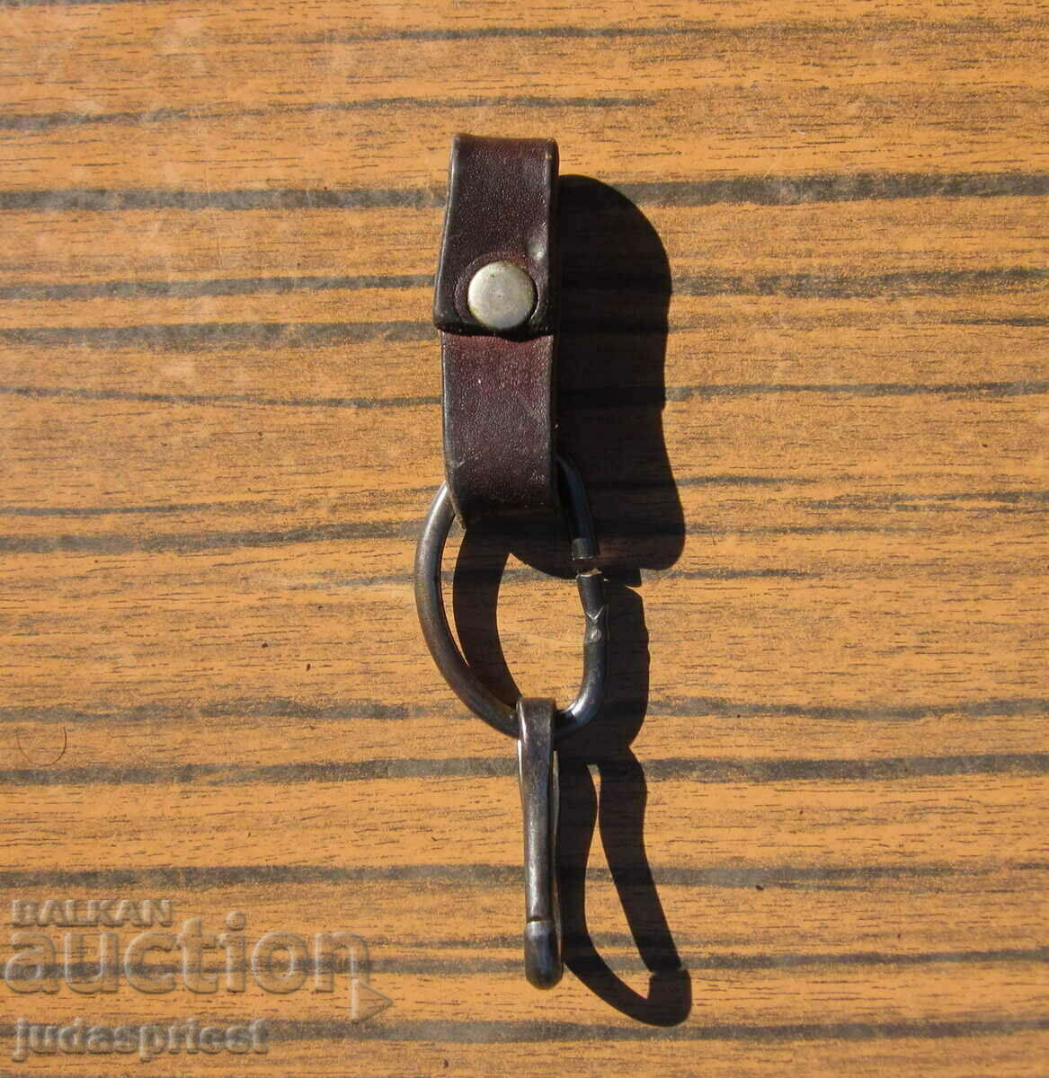 Delivery of old bracket with leather strap steel clip for military knife Delivery of old bracket with leather strap steel clip for military knife