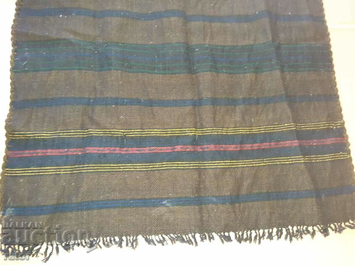 Livrarea Șorț din lână țesut autentic, costum