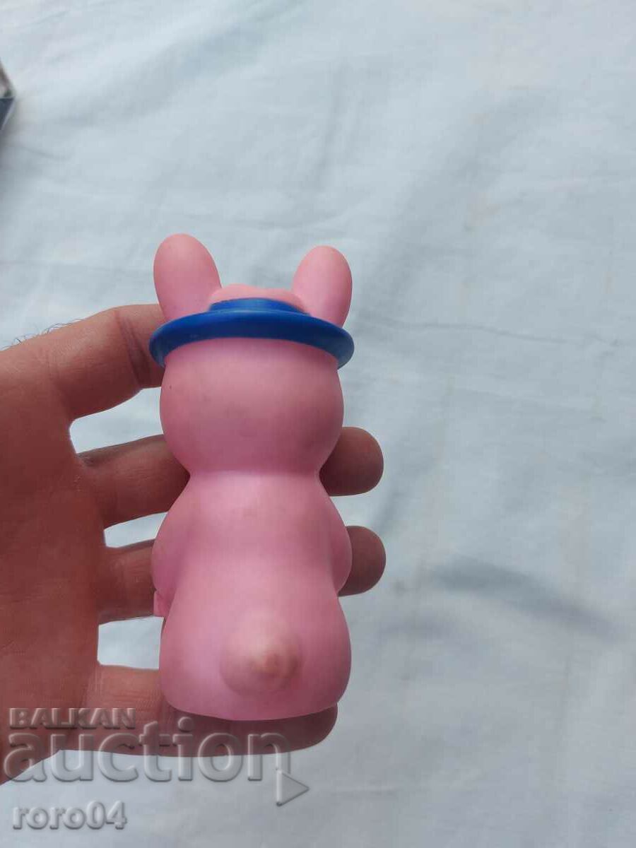 Livrarea JUCĂRIE DE CAUCIUC - Zgârietură Livrarea JUCĂRIE DE CAUCIUC - Zgârietură