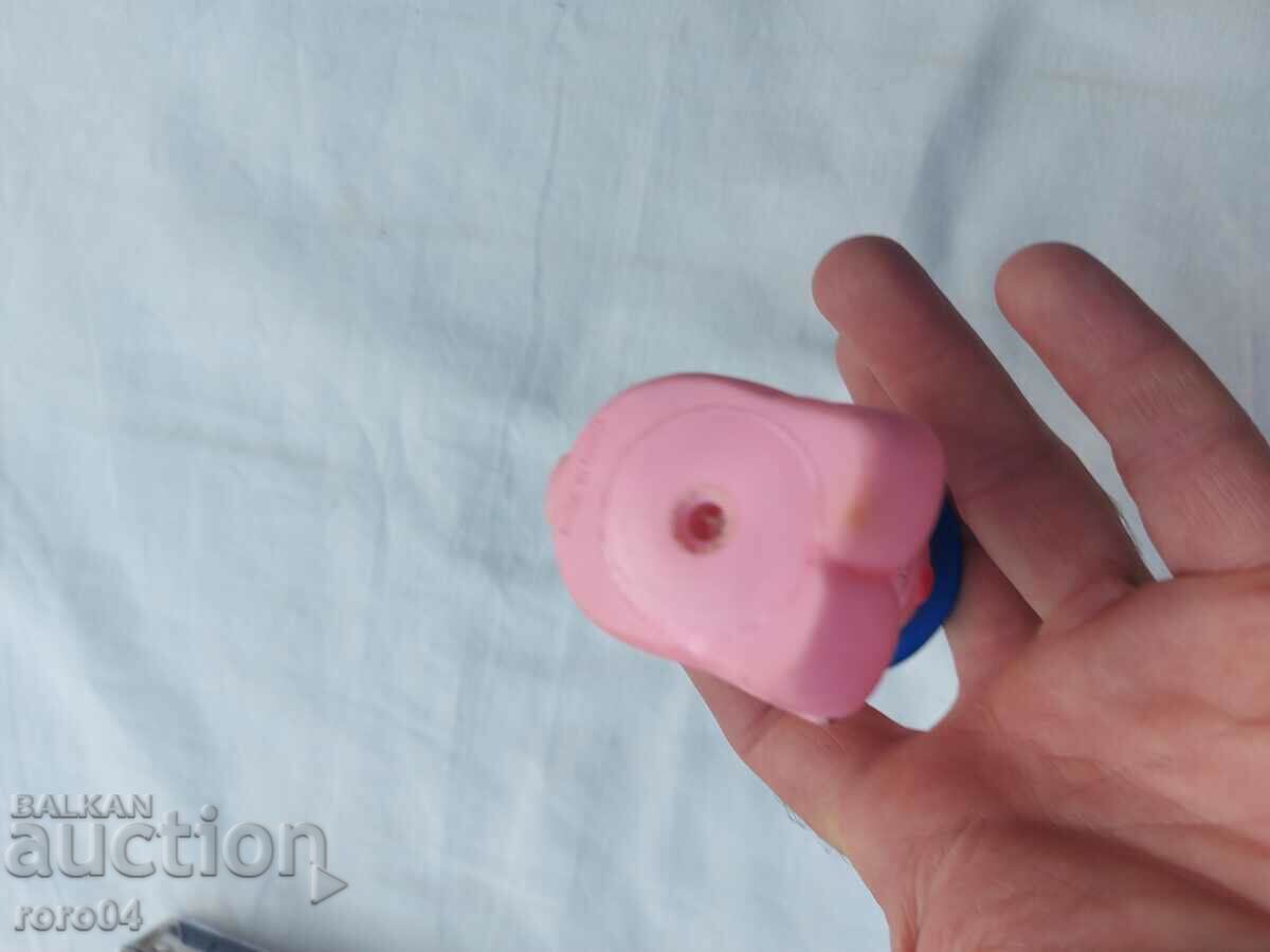 JUCĂRIE DE CAUCIUC - Zgârietură - 6 JUCĂRIE DE CAUCIUC - Zgârietură - 6