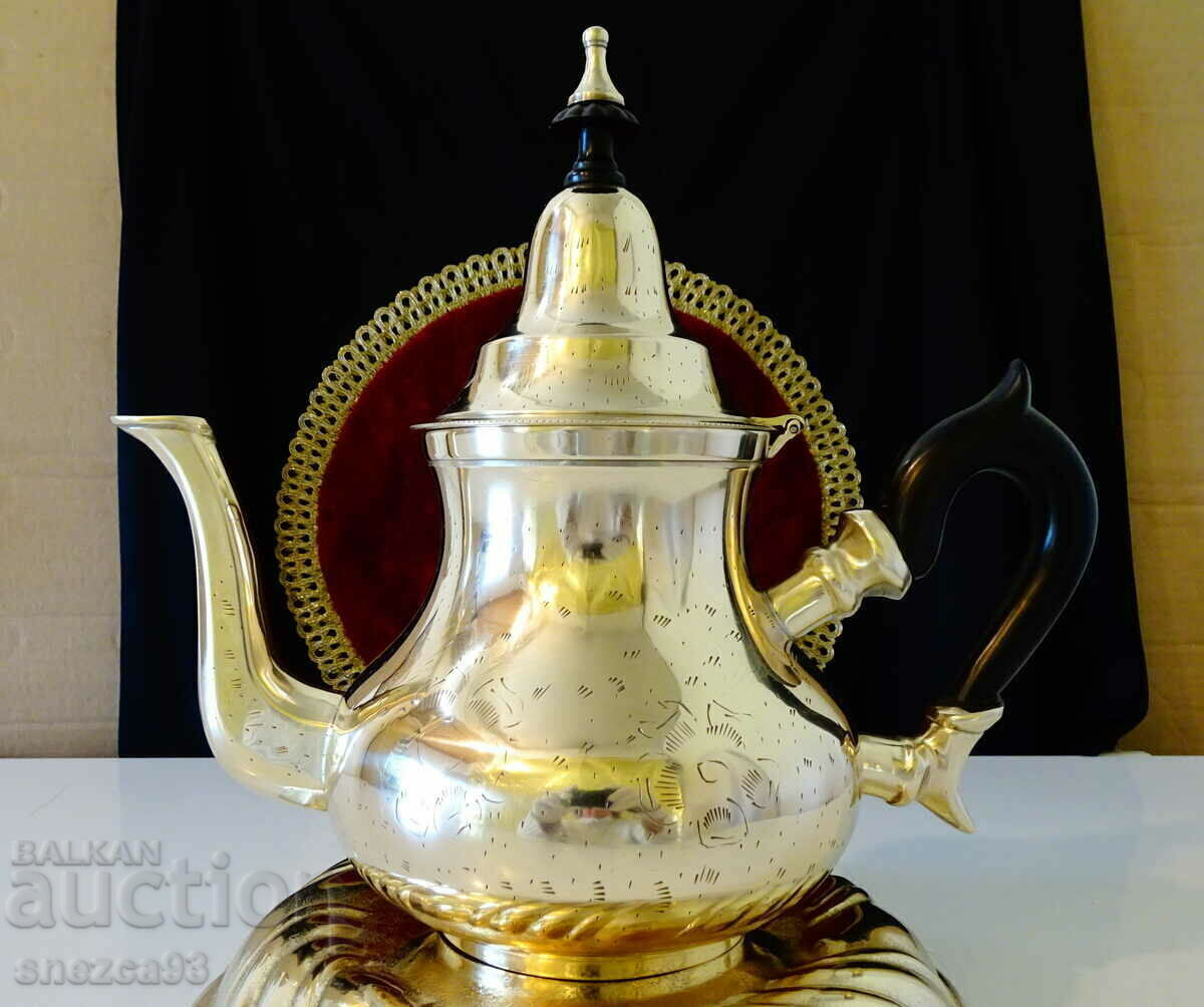 Jug, teapot bronze 1 kg. with price 89.00 BGN | € 45.50