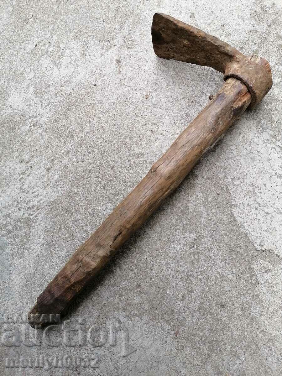 Chapa agricultural tool hoe wrought iron primitive with price 39.00 BGN | € 19.94 Chapa agricultural tool hoe wrought iron primitive with price 39.00 BGN | € 19.94