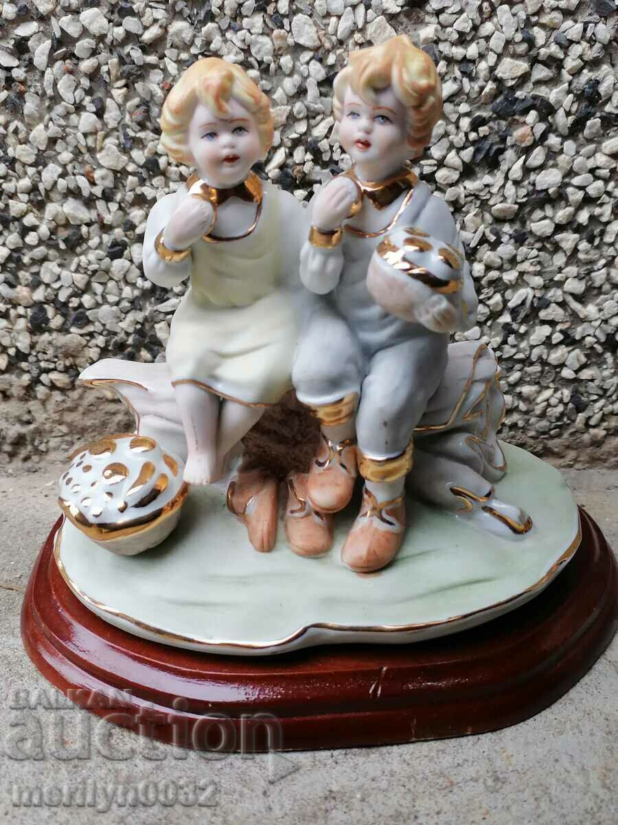Porcelain figures, figure, statuette, porcelain, plastic
