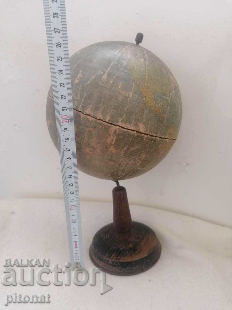 Delivery of Geographical globe early soc Delivery of Geographical globe early soc