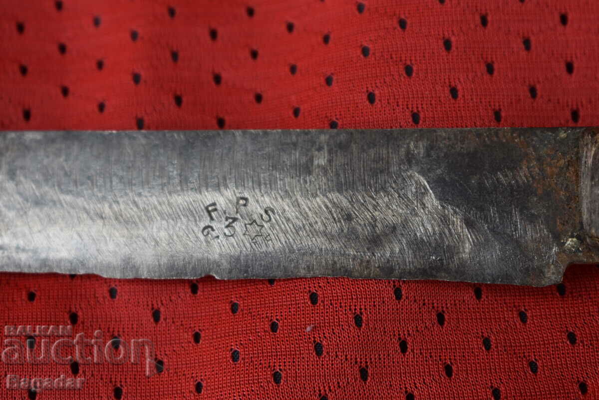 Auction  Old knife with markings