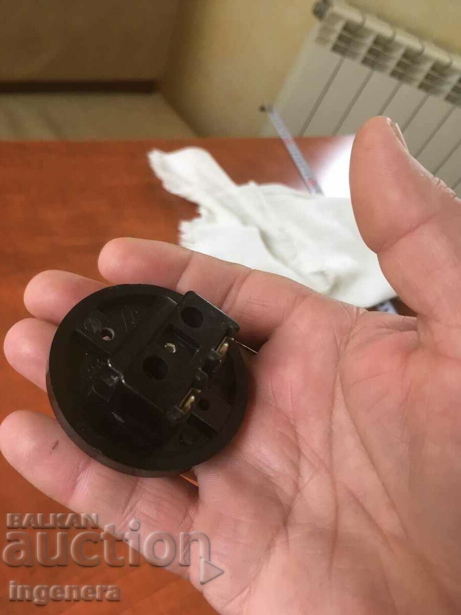 ELECTRICAL CONTACT FOR INSTALLATION IN APPARATUS BAKELITE-2 BR - 5 ELECTRICAL CONTACT FOR INSTALLATION IN APPARATUS BAKELITE-2 BR - 5