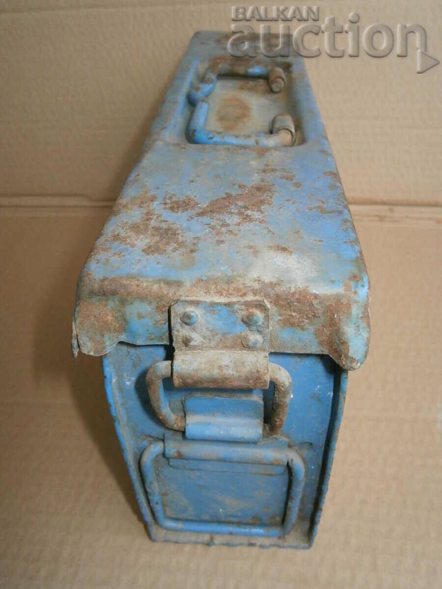 Delivery of Cartridge case MG 34 42 Wehrmacht WWII ammunition box Delivery of Cartridge case MG 34 42 Wehrmacht WWII ammunition box