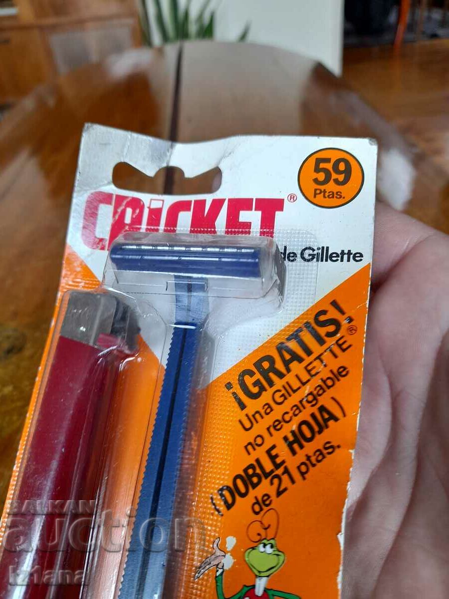 Auction Old Cricket set Auction Old Cricket set