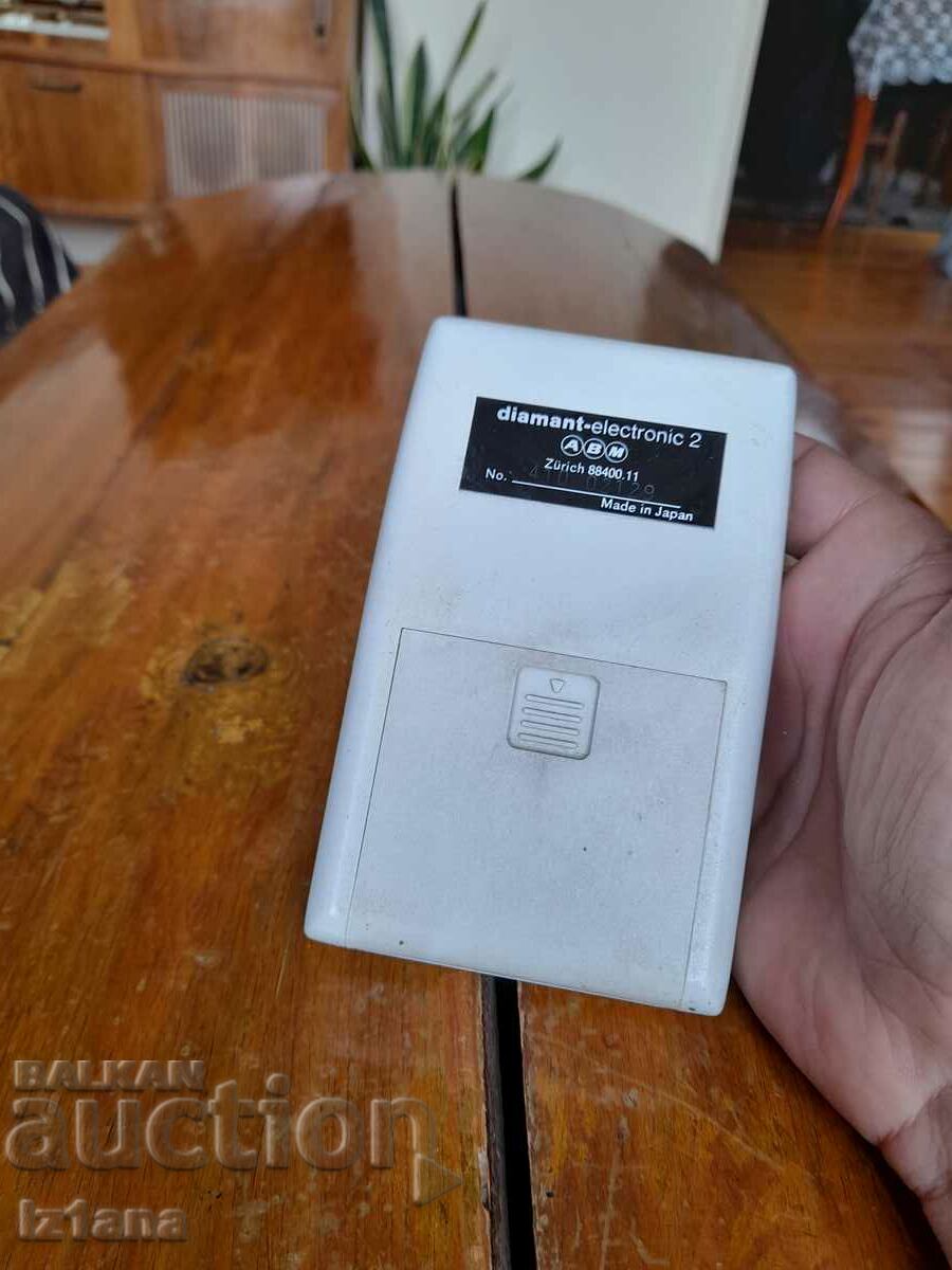 Licitație Calculatorul vechi Diamant 2