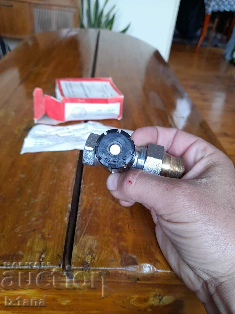 Old radiator valve - 7 Old radiator valve - 7