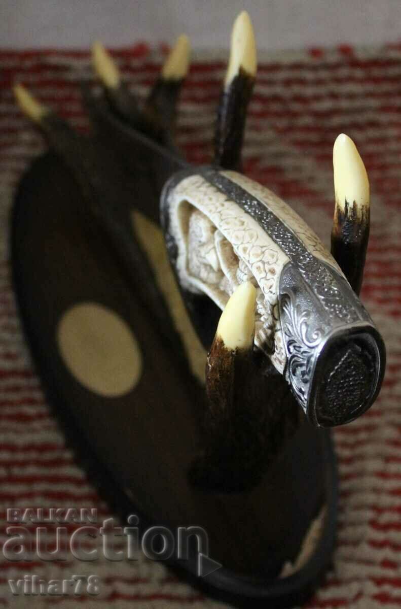 KNIFE ON STAND with price 119.99 BGN | € 61.35 KNIFE ON STAND with price 119.99 BGN | € 61.35