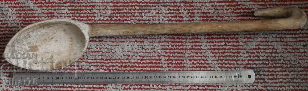 Δημοπρασία Παλιό μεγάλο ξύλινο κουτάλι Δημοπρασία Παλιό μεγάλο ξύλινο κουτάλι