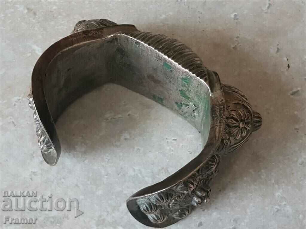 Prăștie uriașă din argint Revival din 1860 păstrată - 6