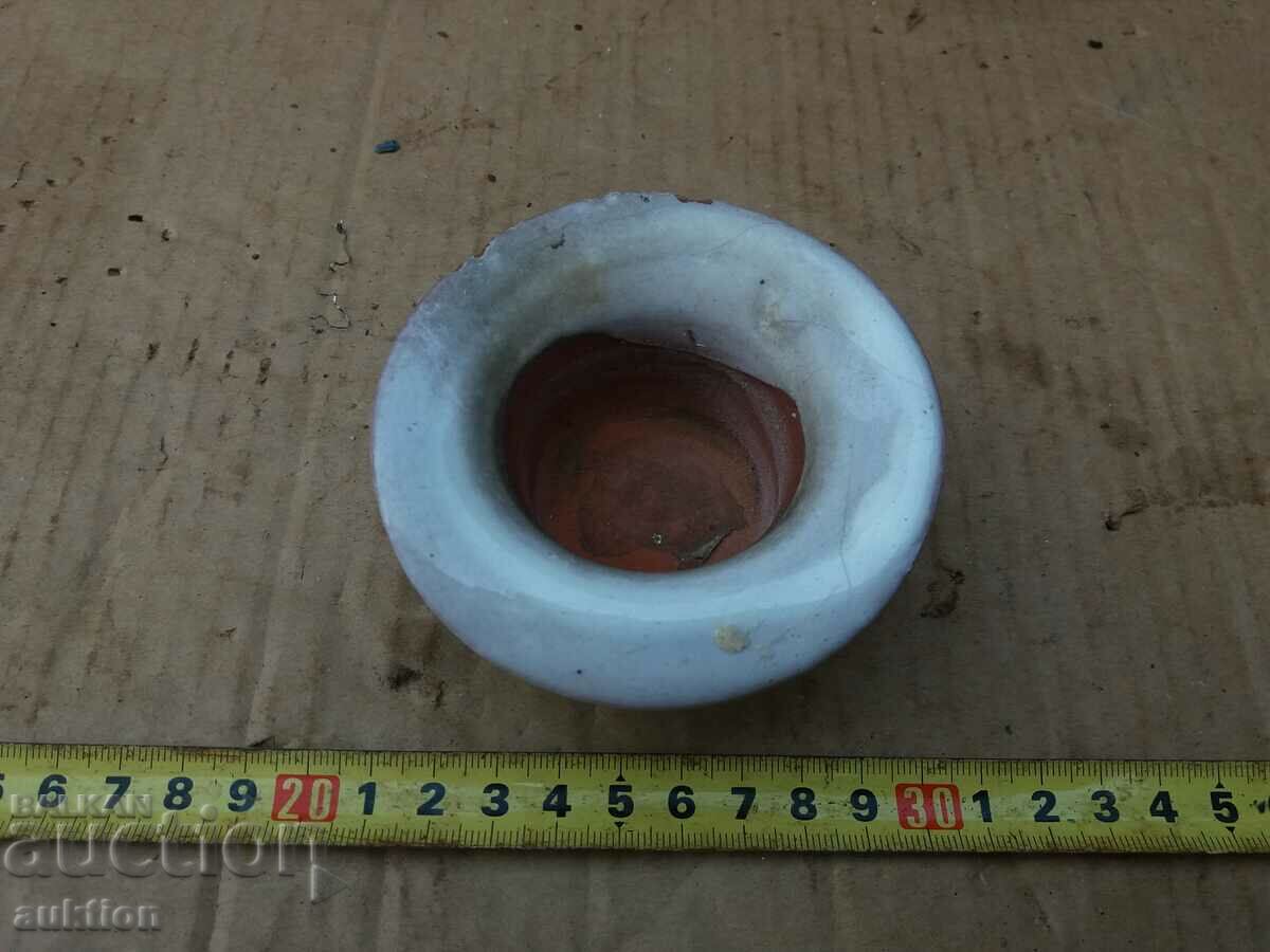 Auction OLD SMALL PORCELAIN VASE Auction OLD SMALL PORCELAIN VASE