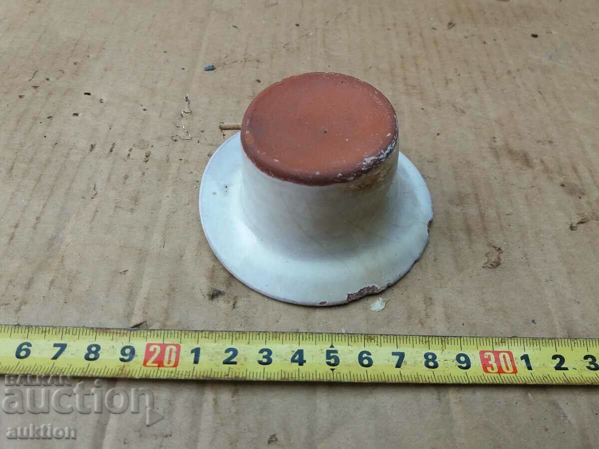 OLD SMALL PORCELAIN VASE - 7 OLD SMALL PORCELAIN VASE - 7