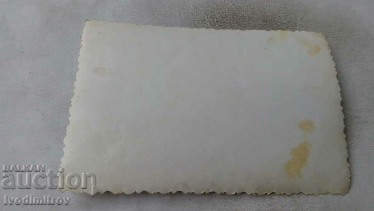 Photo Man and women with shovels with price 1.45 BGN | € 0.74 Photo Man and women with shovels with price 1.45 BGN | € 0.74