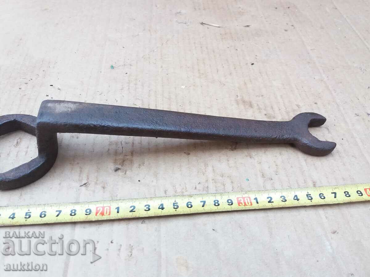 Delivery of FORGED TROLLEY WRENCH, DRIVE, TWO-TOOL TOOL Delivery of FORGED TROLLEY WRENCH, DRIVE, TWO-TOOL TOOL