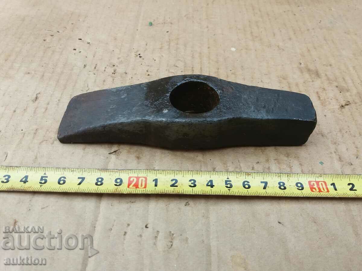 Auction STEELED, FORGED HAMMER TOOL Auction STEELED, FORGED HAMMER TOOL