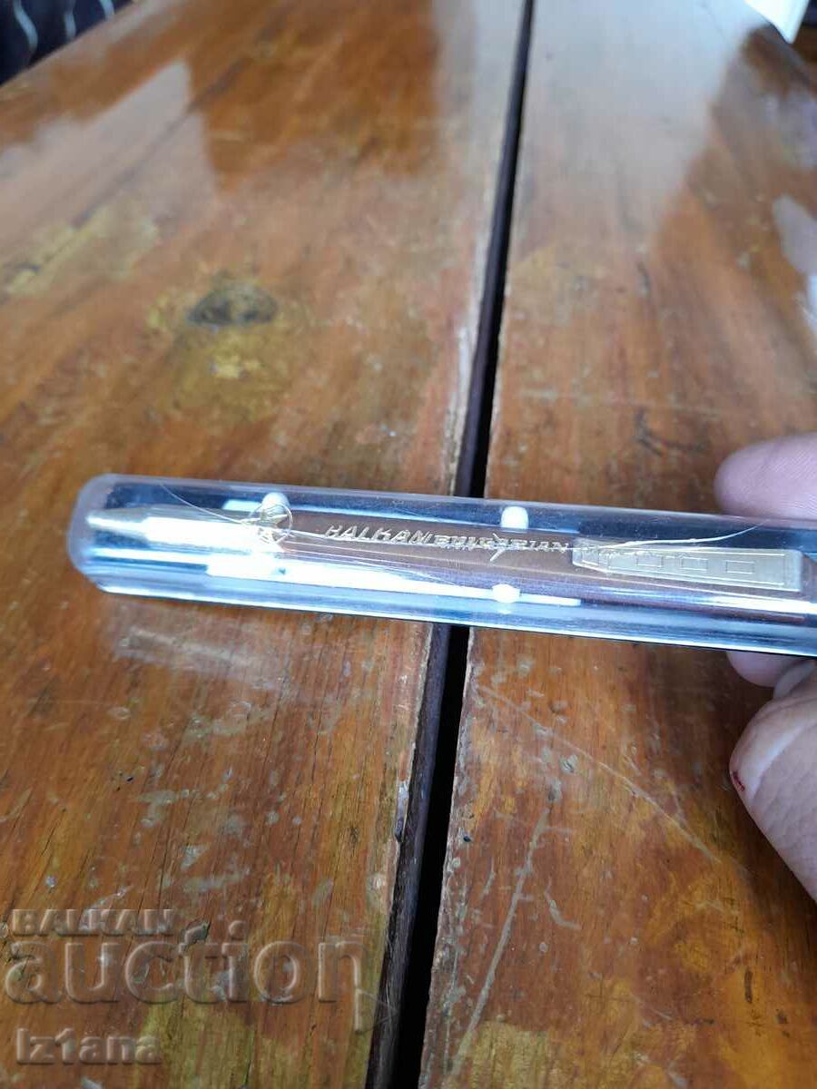 Old pen, pen BGA Balkan, Balkan with price 10.00 BGN | € 5.11 Old pen, pen BGA Balkan, Balkan with price 10.00 BGN | € 5.11