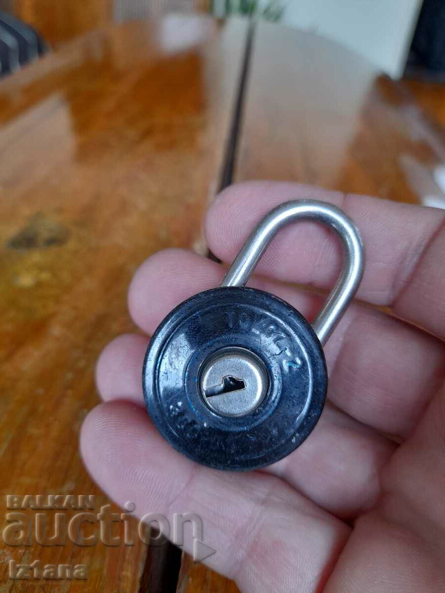Auction Old padlock Tokoz Auction Old padlock Tokoz