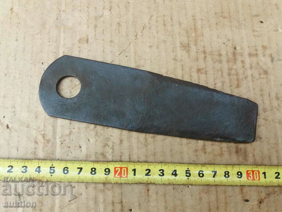 Auction  STEELED CUTTER, MARKED TOOL