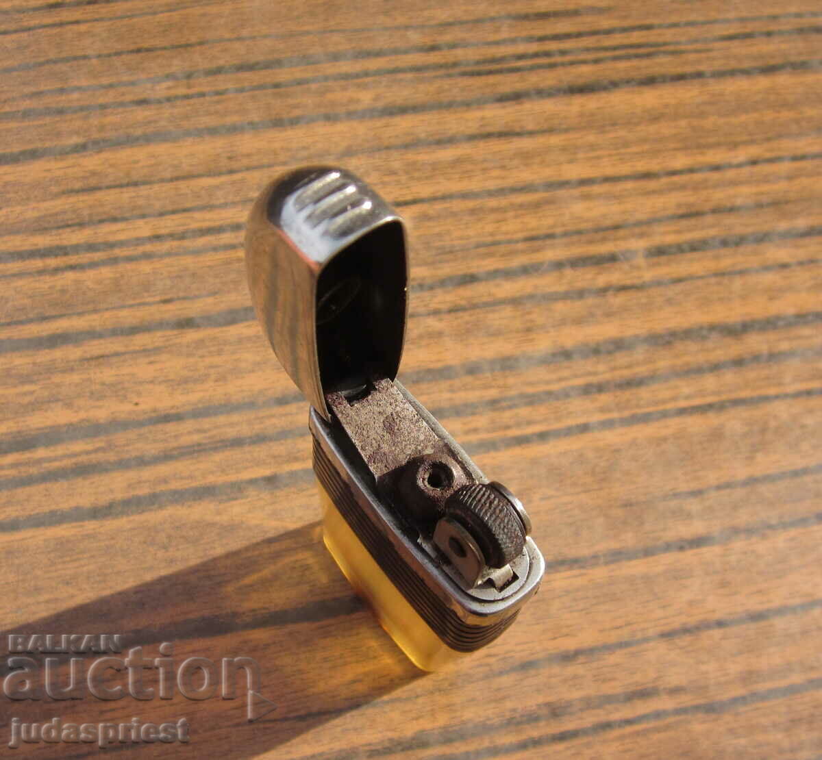 Delivery of interesting old retro lighter Delivery of interesting old retro lighter