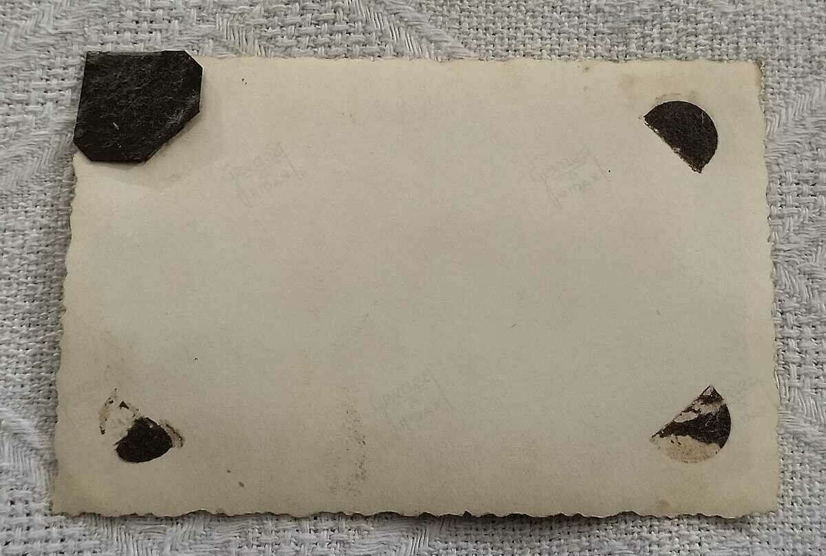 TOBACCO CHAINS WARRIORS NEW VILLAGE ELHOVO 1943 PHOTO /// with price 7.00 BGN | € 3.58 TOBACCO CHAINS WARRIORS NEW VILLAGE ELHOVO 1943 PHOTO /// with price 7.00 BGN | € 3.58