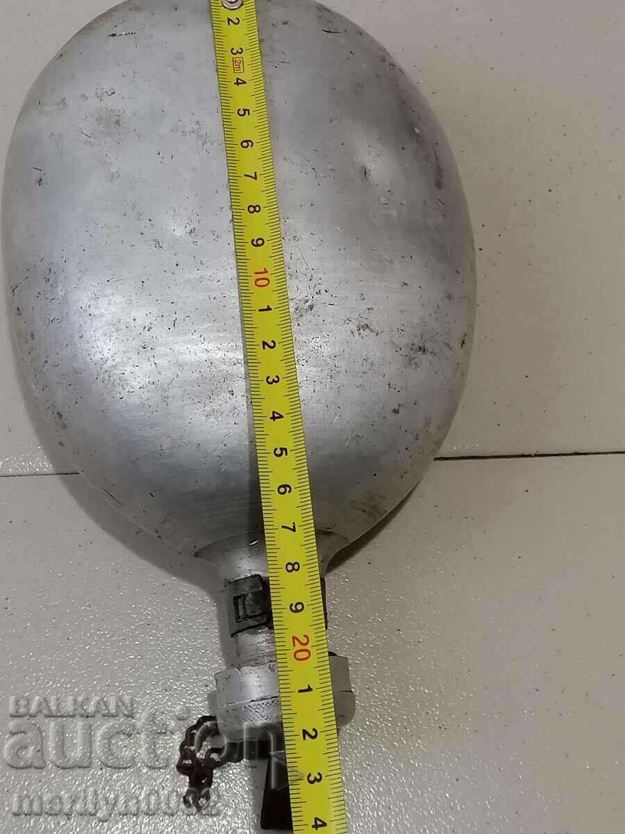 Delivery of Aluminum jug from the early social military art Delivery of Aluminum jug from the early social military art