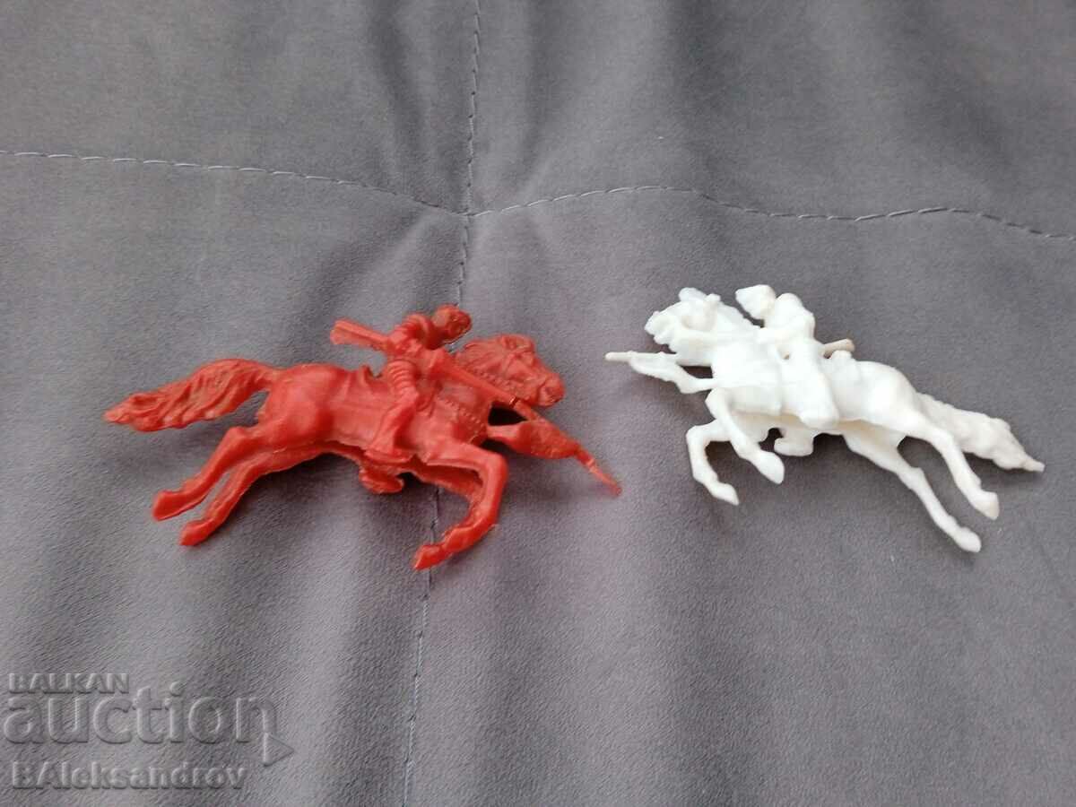 Auction Two old figurines, comedians Auction Two old figurines, comedians