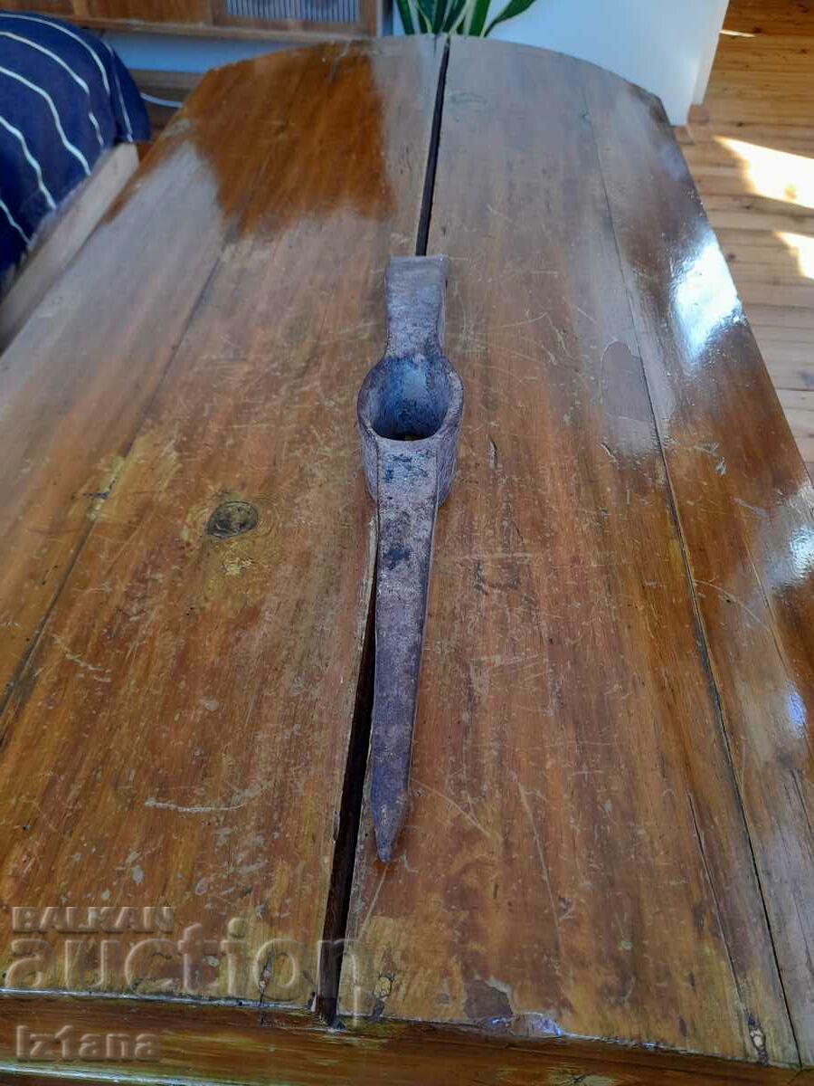 Old pickaxe, kazma with price 20.00 BGN | € 10.23