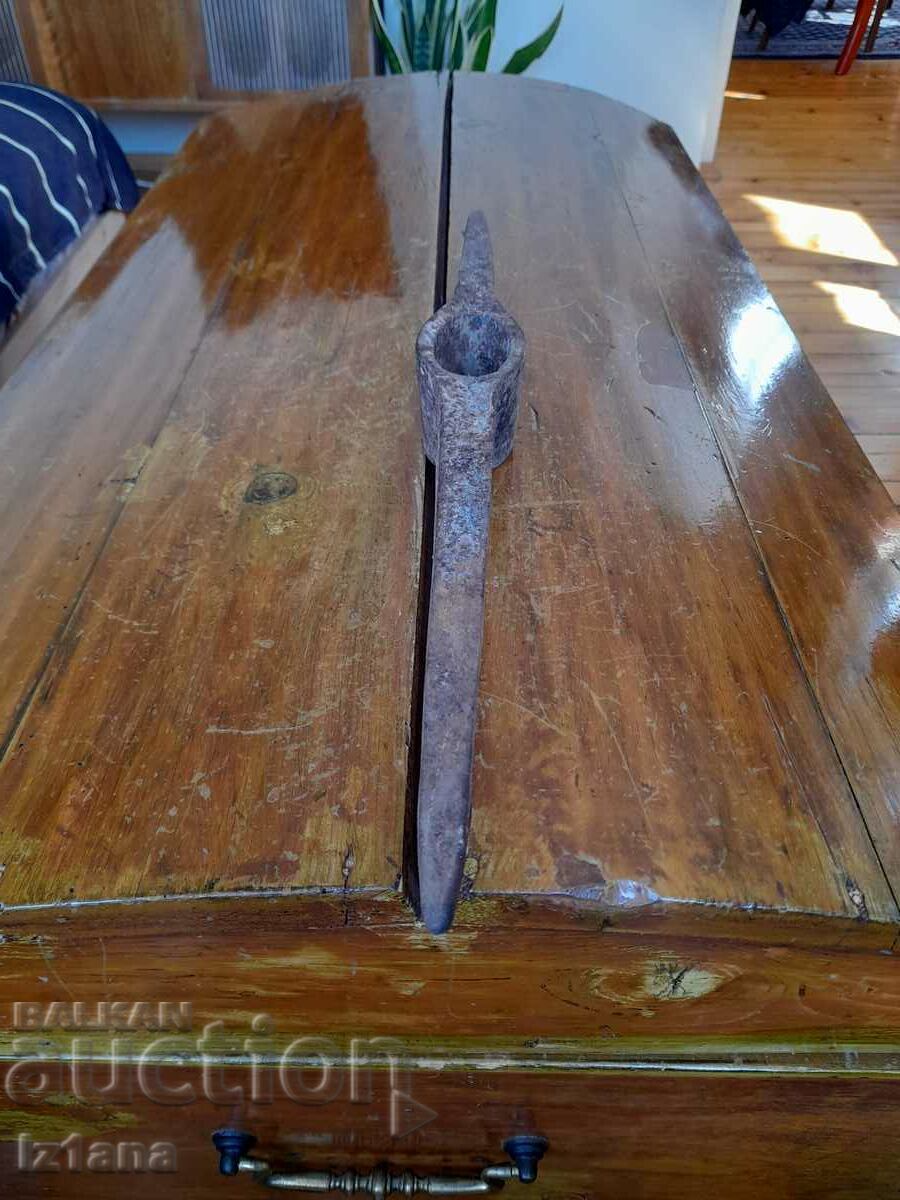 Delivery of Old pickaxe, kazma Delivery of Old pickaxe, kazma