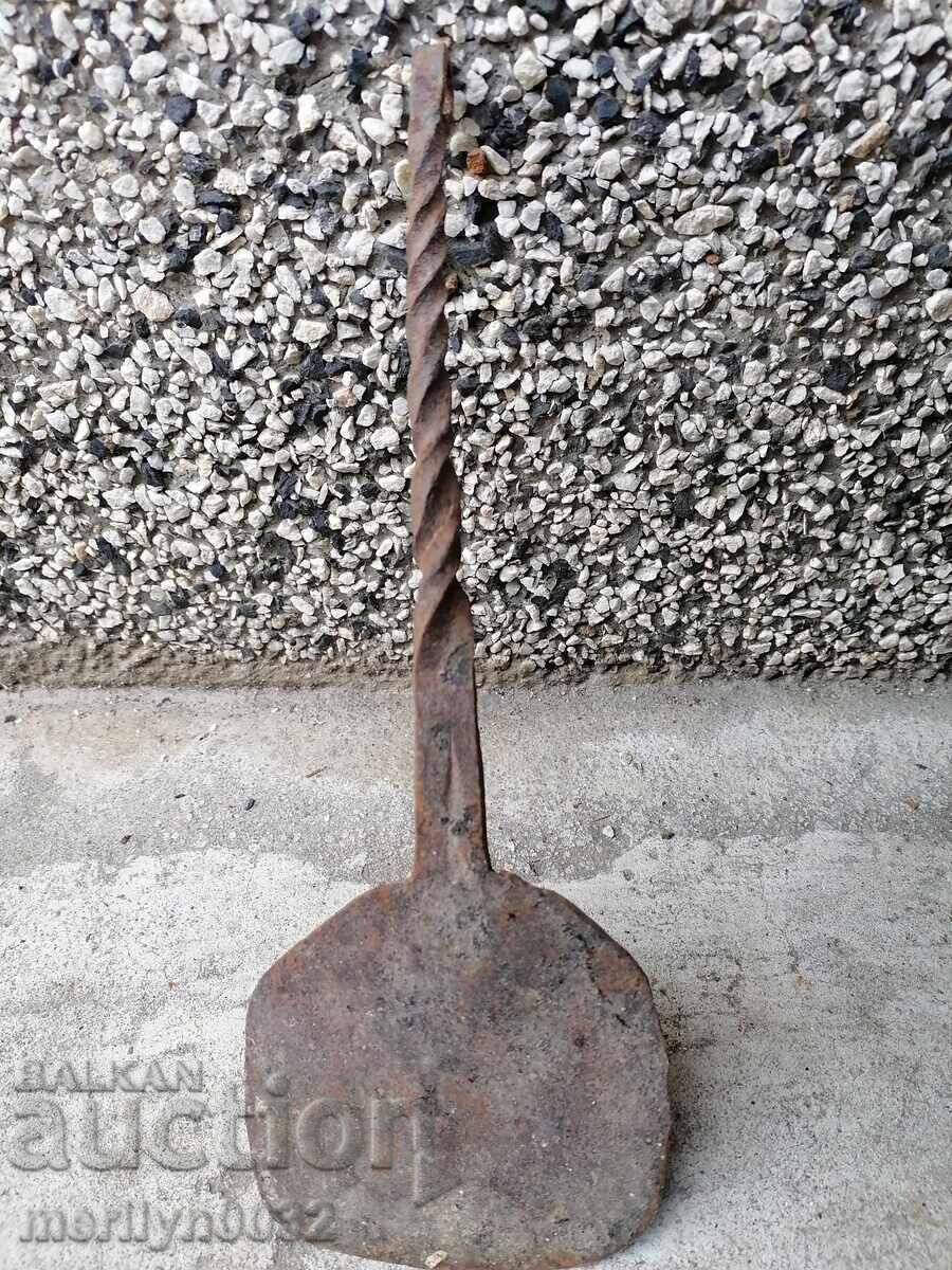 Delivery of Old forged scabbard, gingerbread, gingerbread, bruises Delivery of Old forged scabbard, gingerbread, gingerbread, bruises