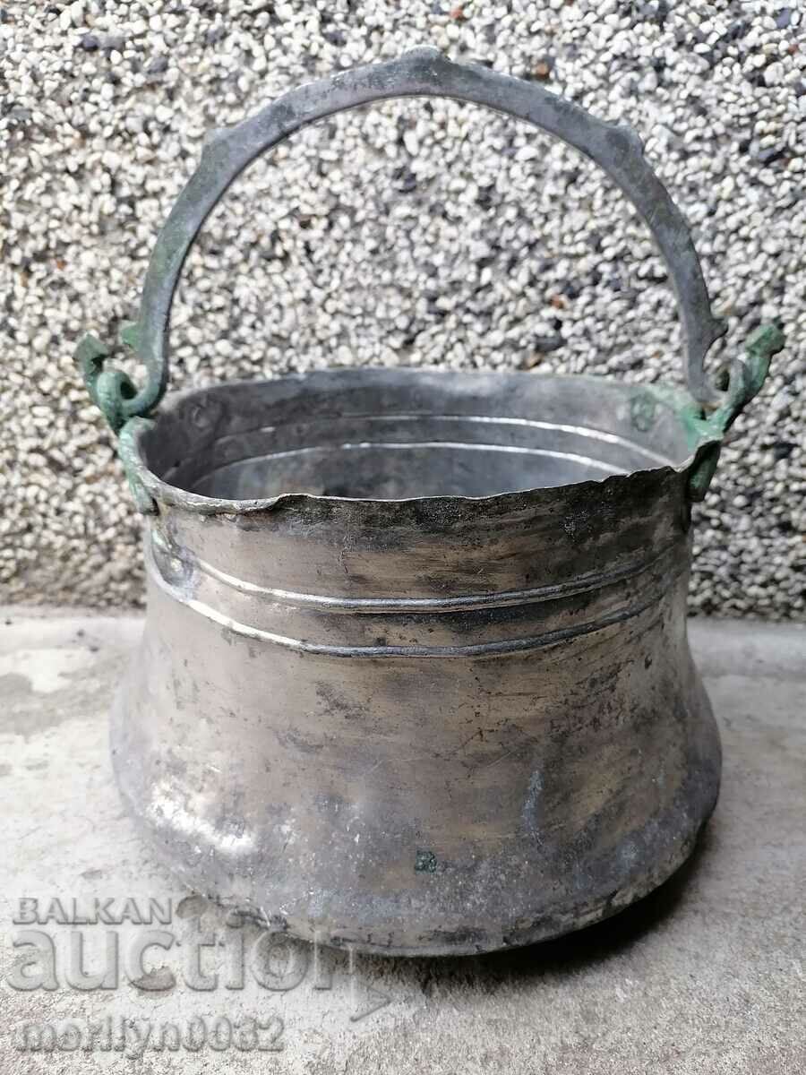 Delivery of Old copper cauldron, cauldron, copper, copper