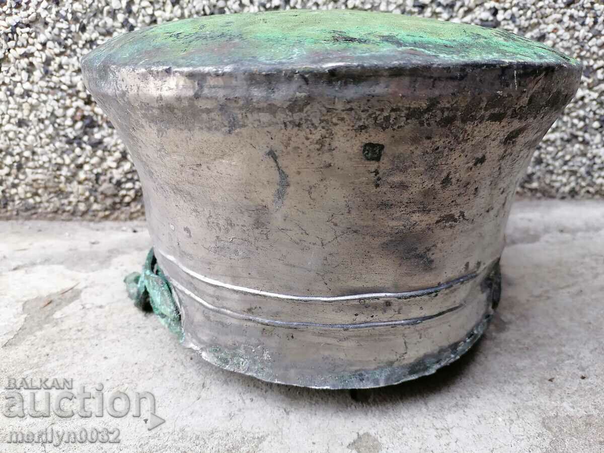 An old copper boiler, a pot, a malt, a baker - 6 An old copper boiler, a pot, a malt, a baker - 6