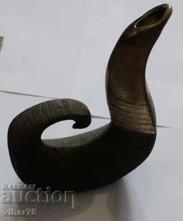 Delivery of VASE OR SOMETHING SO VERY BEAUTIFUL AND SUITABLE FOR THE INTERIOR Delivery of VASE OR SOMETHING SO VERY BEAUTIFUL AND SUITABLE FOR THE INTERIOR