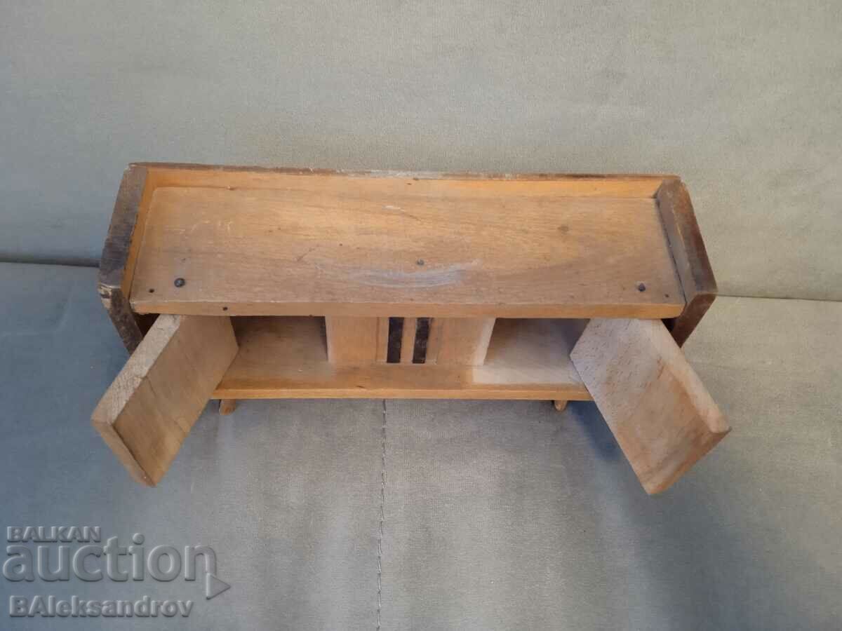 Auction An old puppet Auction An old puppet