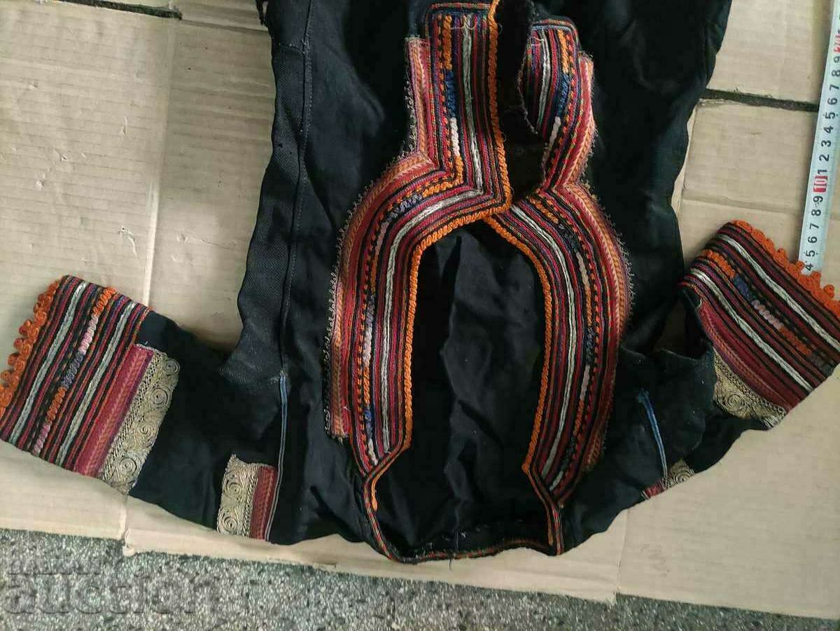 Доставка на Сая , сърма ,гайтан, носия Доставка на Сая , сърма ,гайтан, носия