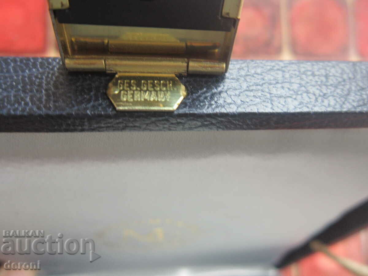 Delivery of Porcelain painting medal porcelain in box 2 Delivery of Porcelain painting medal porcelain in box 2