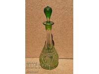 Sticla unică de sticlă verde gravată manual