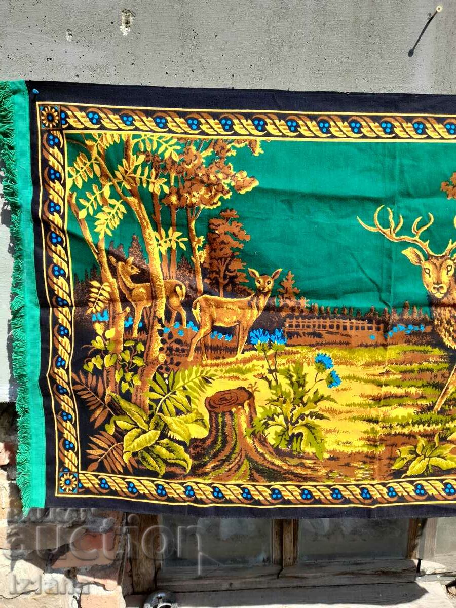 Auction An old hacker, wall cover Auction An old hacker, wall cover