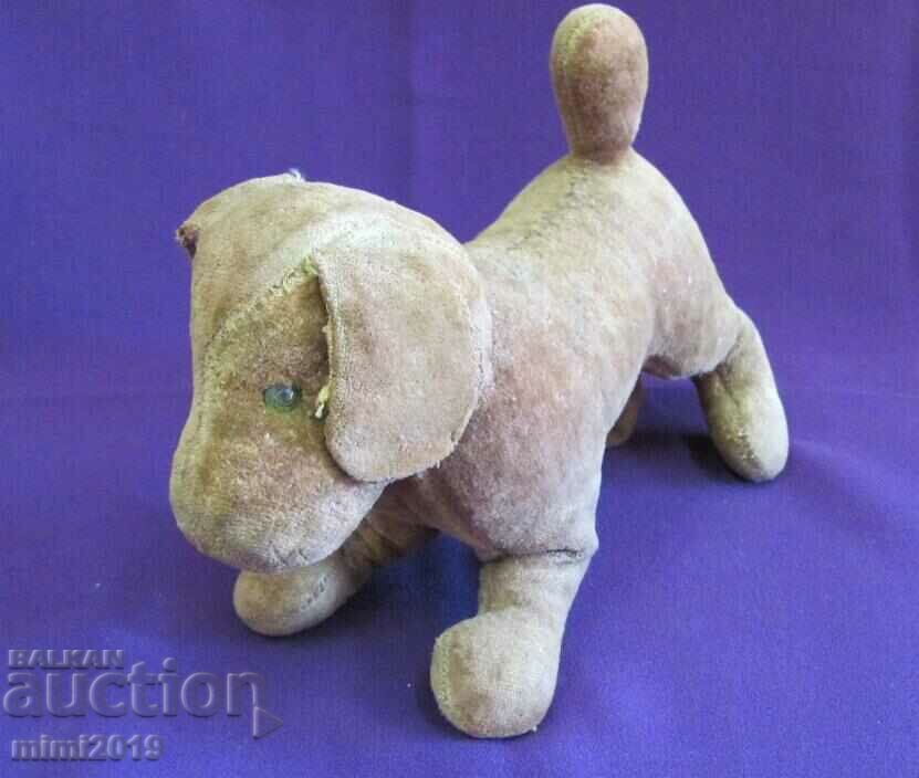 Câine de jucărie din secolul al XIX-lea