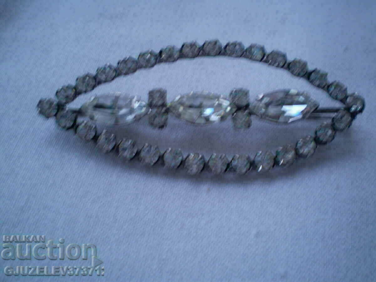Auction  Old Women's crystal brooch with silver coating