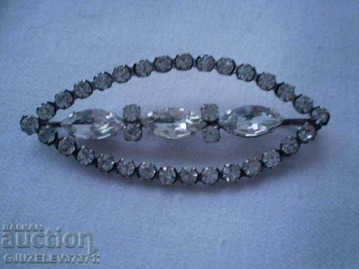 Old Women's crystal brooch with silver coating